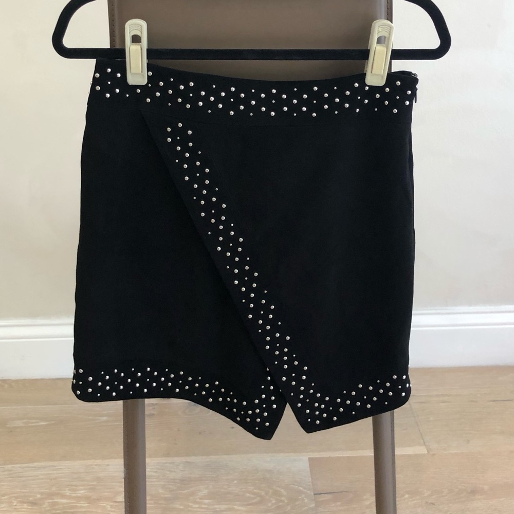 INTERMIX BLACK FUAX SUEDE SKIRT - BRAND NEW
